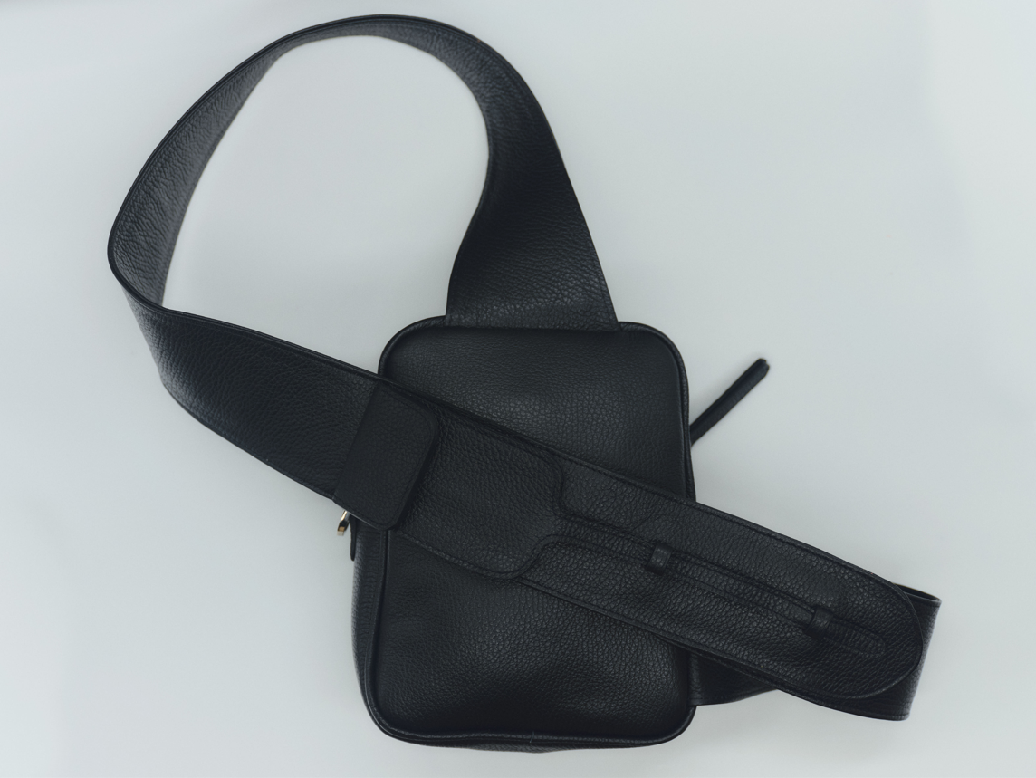 Nokia Bag Black Men Pre-Order (no piercing)