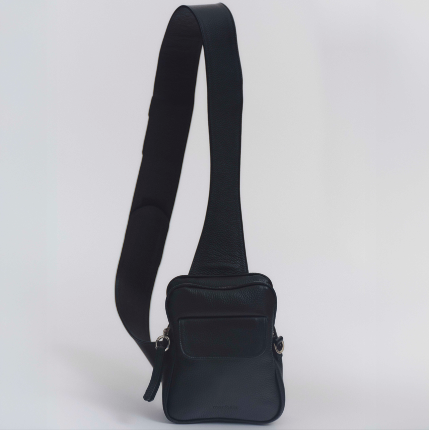 Nokia Bag Black Men Pre-Order (no piercing)