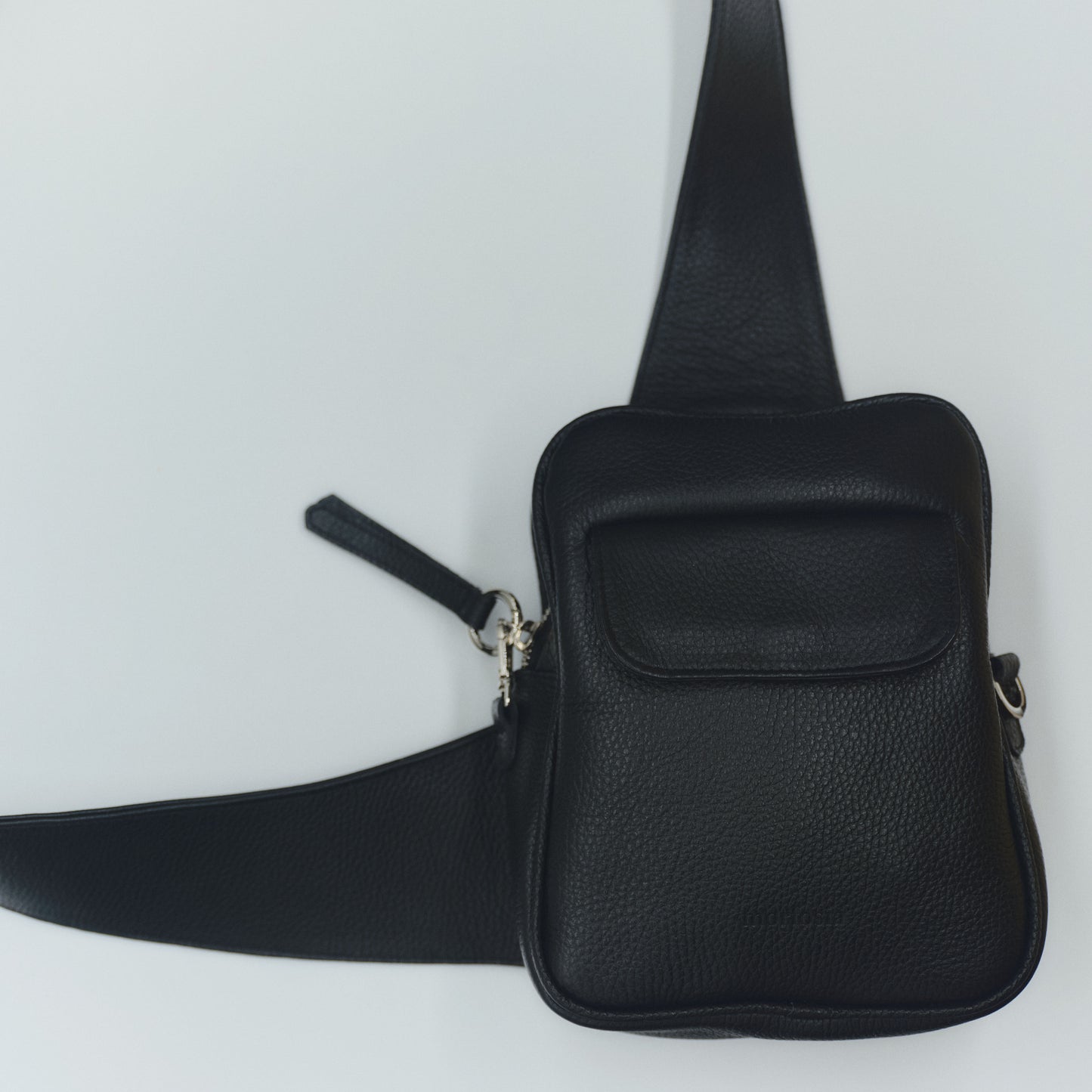 Nokia Bag Black Men Pre-Order (no piercing)