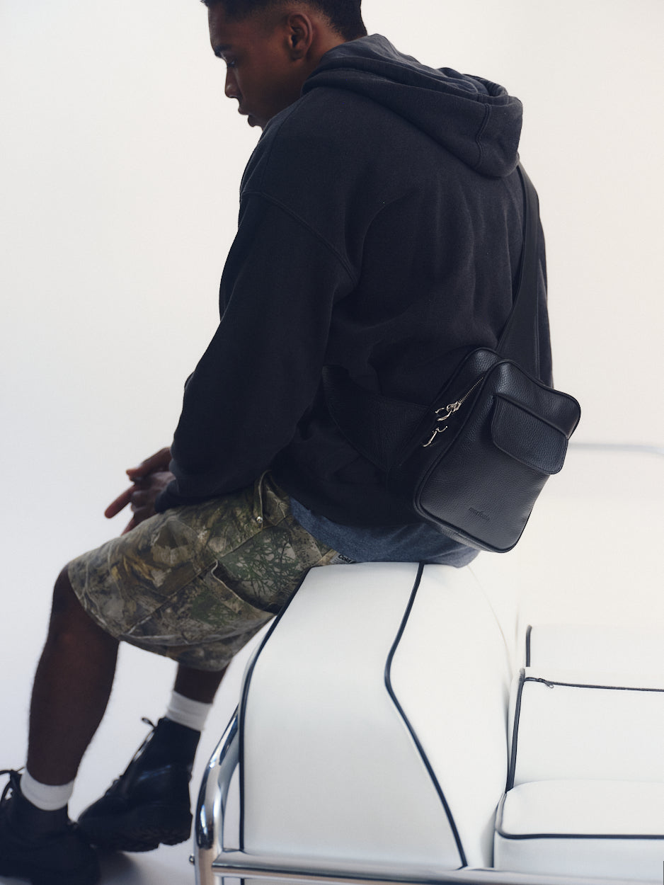 Nokia Bag Black Men Pre-Order (no piercing)